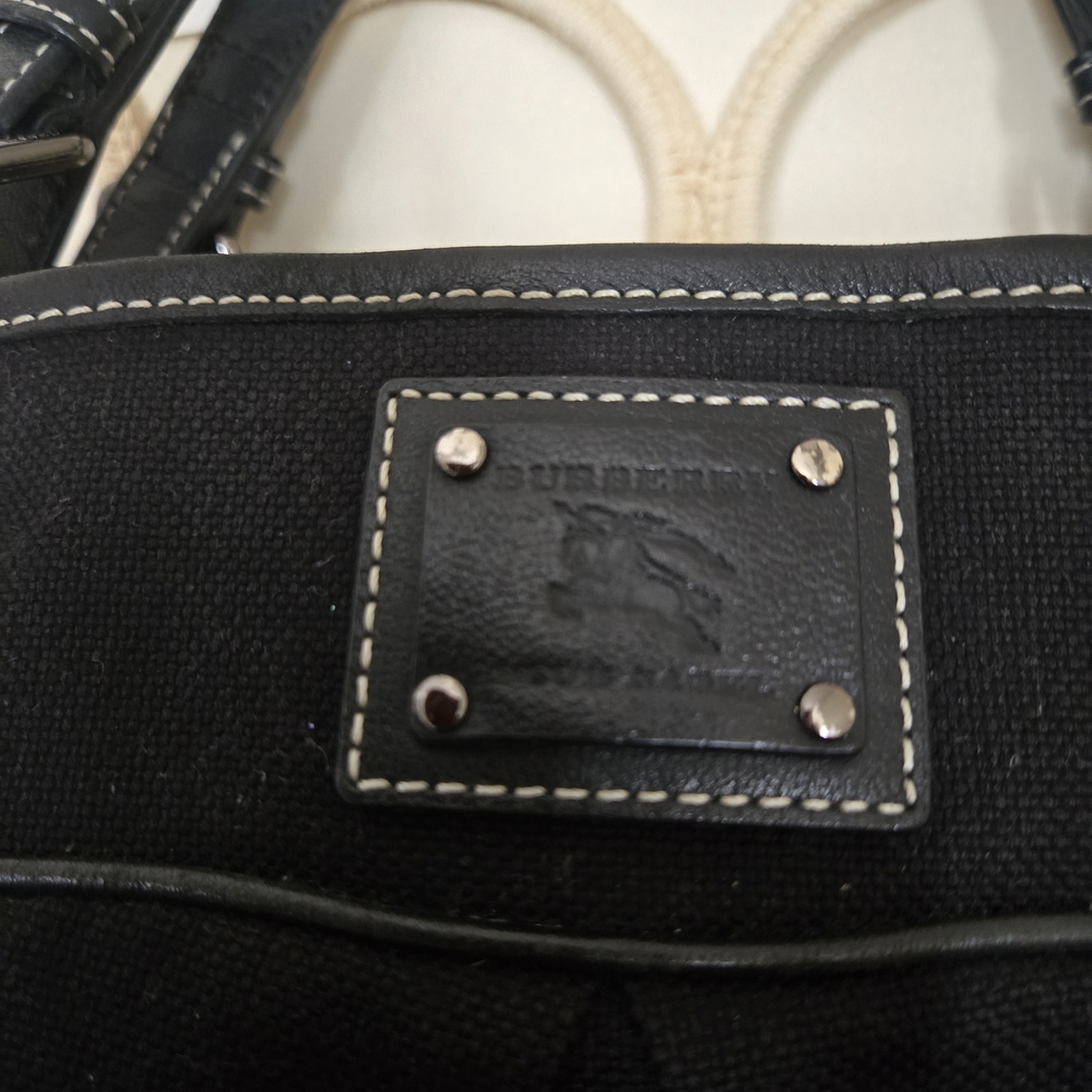 Elegant Black Women's Tote Bag - Picture 4 of 7